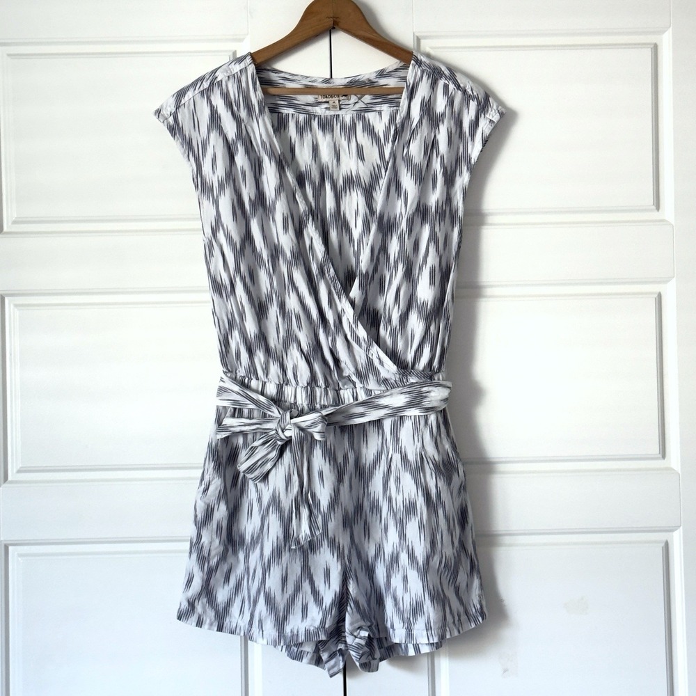 Toad Co Faux Wrap Romper Womens Medium Gray Shakti Ikat Organic Cotton Tie Belt